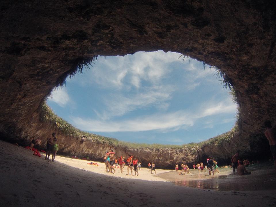 Forbes's tweet photo. These are the world's 50 best beaches:
https://t.co/u9opba5S6N https://t.co/rWejFzWoyU