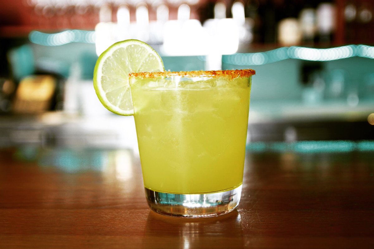 artstablesm's tweet photo. Cheers to #thirstythursday !🥂 Come in and enjoy our Margo-Rita! https://t.co/laMF6M9lYh