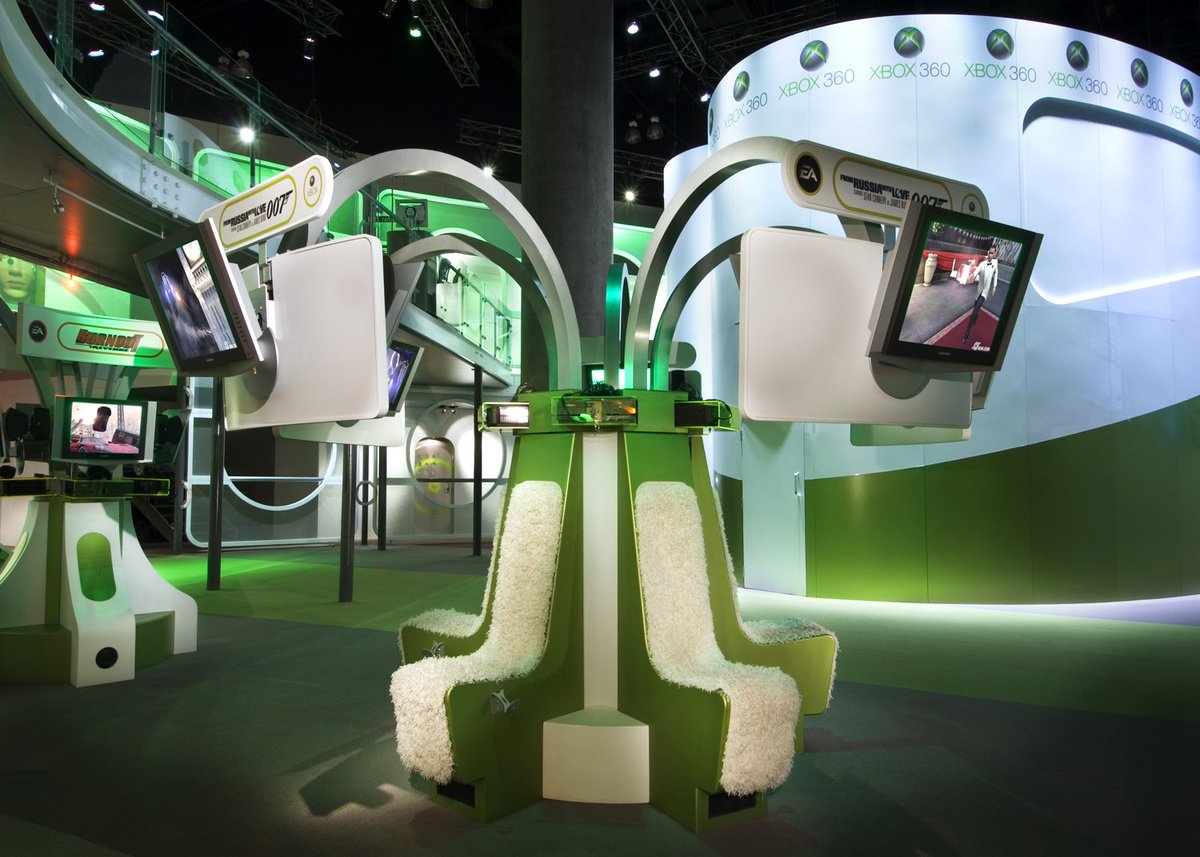 TaylorGroupInc's tweet photo. Paying homage to the Xbox 360 launch in 2005 with 60 custom gaming stations, a bridge style overpass, 2 stories and 40+ meetings room  #builbytaylor https://t.co/zrJ1p54qBQ