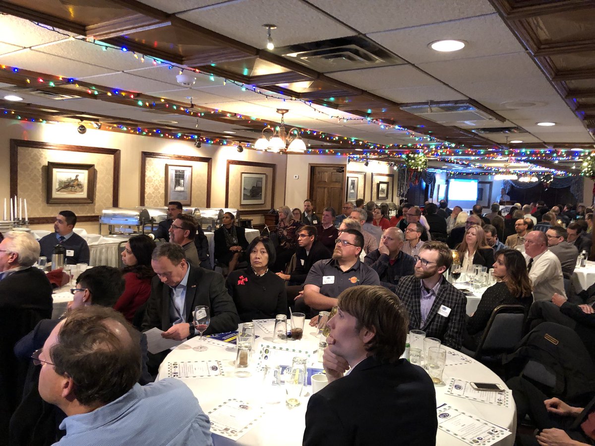 IllinoisACT's tweet photo. Great turnout at our #ChicagoCleanCities Annual Meeting & Holiday Party #EVs #AltFuels #Chicago #CleanCities #HappyHolidays https://t.co/so1Q46Ynnl