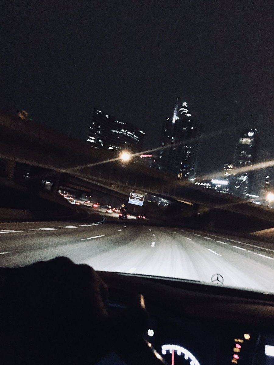 2020PHOTOGRAPHY's tweet photo. I dunno what it is about this photo i just took thats interesting to me #AtlNight https://t.co/6o6w6qqLHh