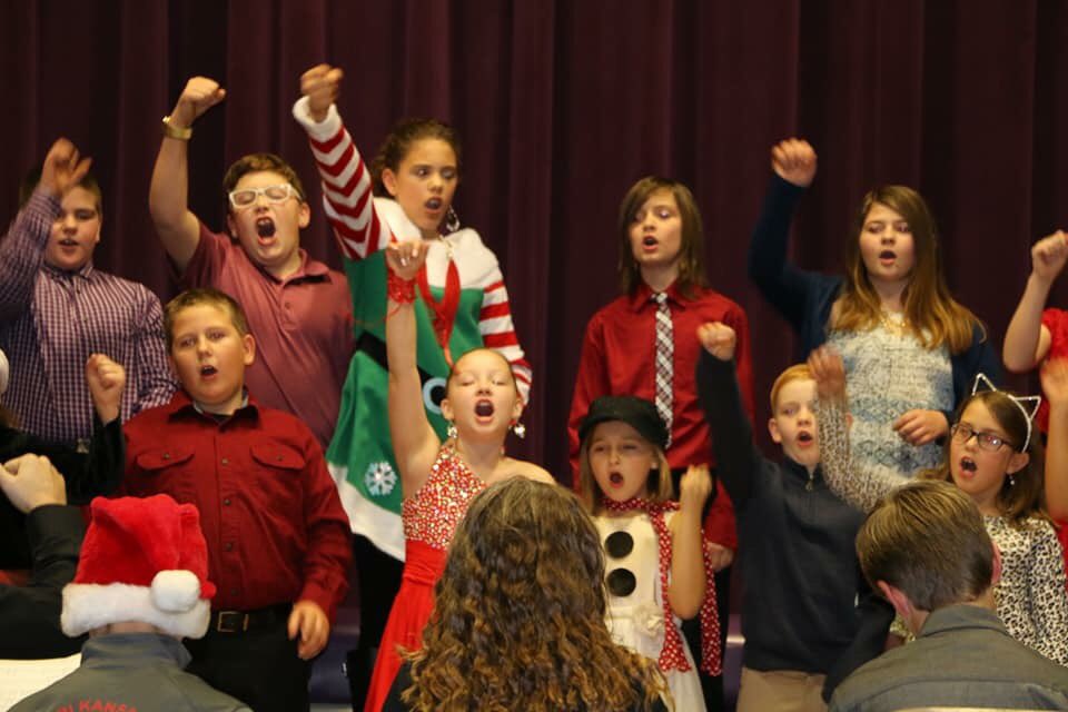canicke's tweet photo. And that’s a wrap! @jonathanhobbs1 #kcerocks #2017christmasprogram https://t.co/g4lBx9pXLO