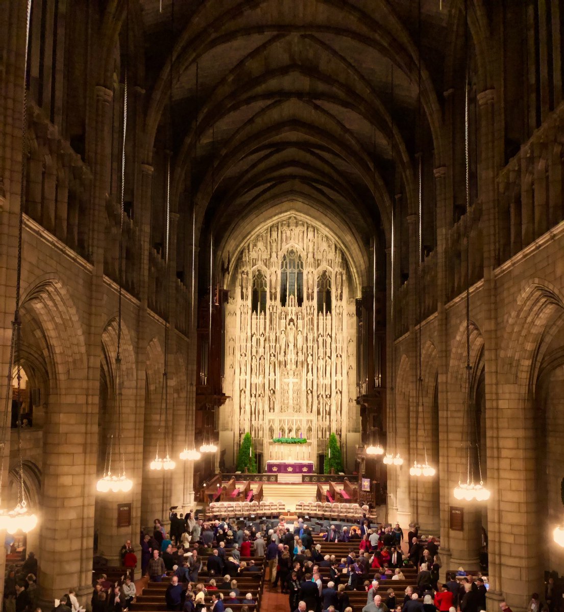 EmilyCompagno's tweet photo. What a stunning performance of Handel’s sacred oratorio Messiah at Saint Thomas Church by the Choir of Men and Boys + NY Baroque Orchestra. 
A soul-stirring way to start the Christmas season ♥️💚 @NYBaroque @SaintThomasNYC https://t.co/cEsqECXAqx