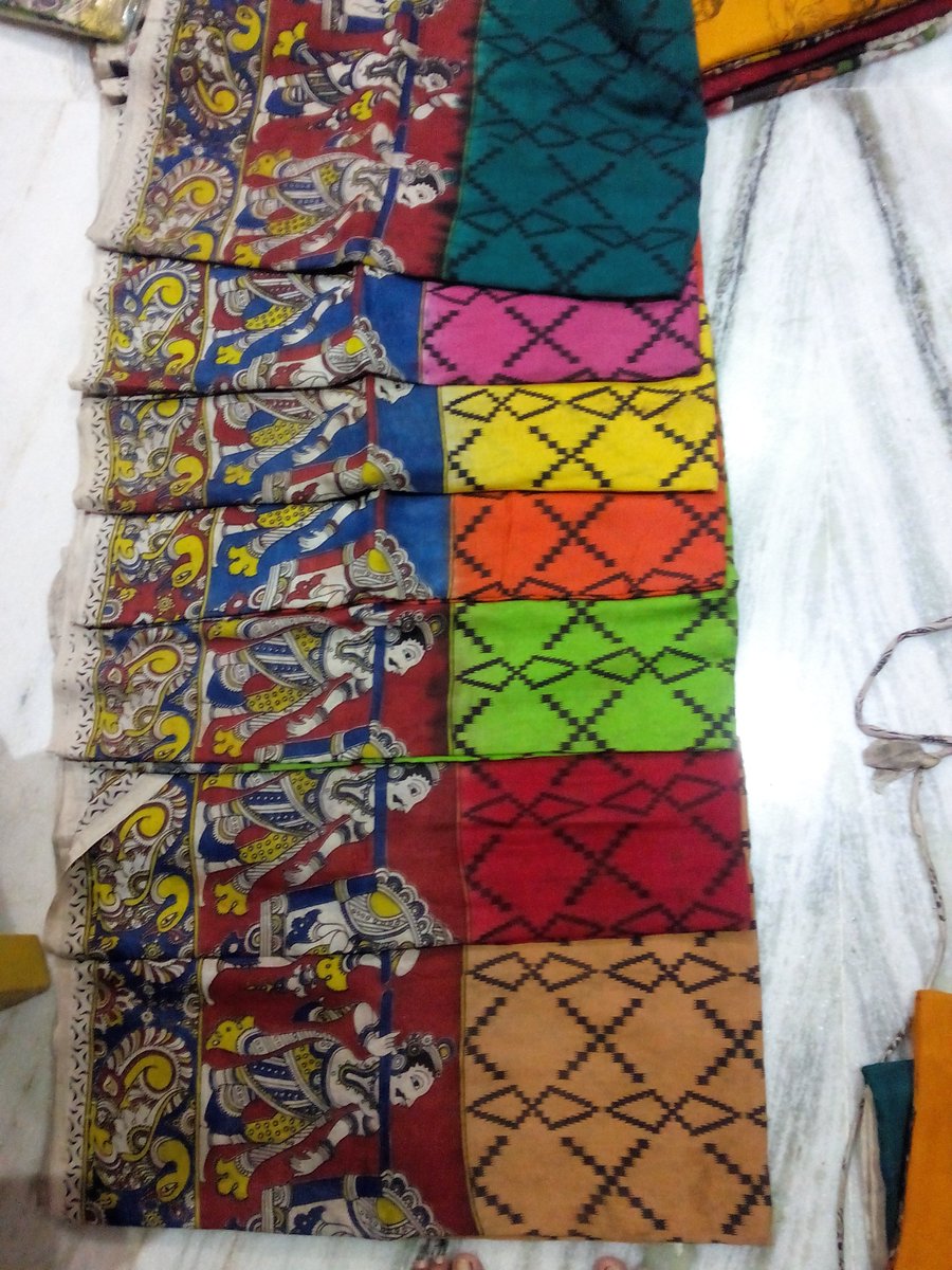 we sell single and bulk order sarees and dress materials guarantee delivery call or whatsapp - 9490969863
#pedanakalamkari #pedana #kalamkari #weaversbazar #weaversbazarpedana