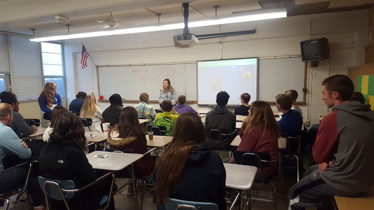 fca_hillcrest's tweet photo. Mrs. Calloway leading the FCA pa ck today! Never underestimate the power of rest and just saying "NO." A true point of how we should take time out of our lives to just heal & relax.
#FCAPride
P.S. Get your T-shirts!! $10.00 a piece! If you ordered one, they're hot n' ready!! https://t.co/0Nznzm6sA6