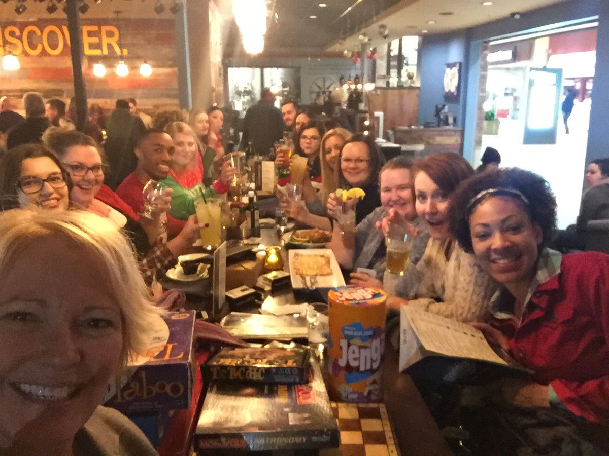 npnpnp's tweet photo. Game night #ThisIsAurora  #WorkatAurora https://t.co/3DooFvV0wu