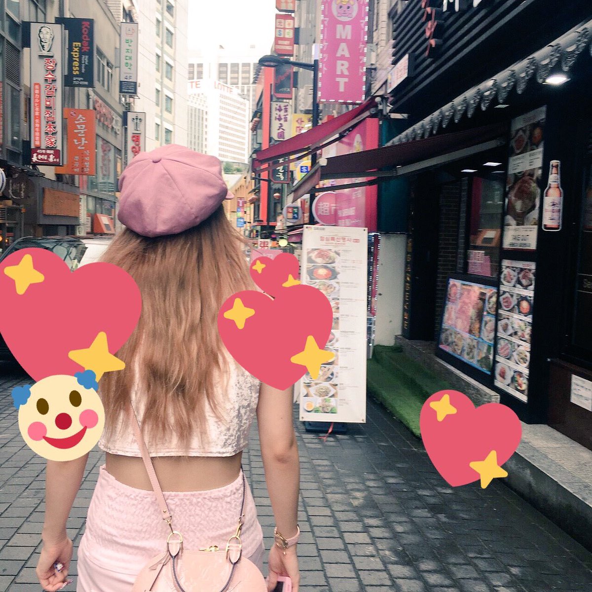 ynmnmplanet's tweet photo. #love #pink #pinkmart #korea #fashion #韓国 #さんぽ 🐇💕 https://t.co/tAuvnM4WxO