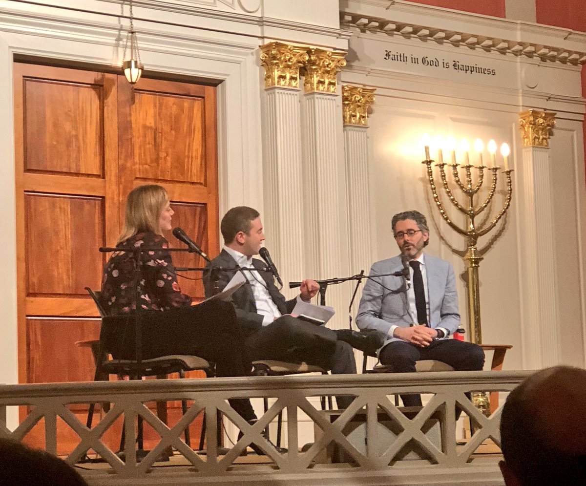 jyuanathan's tweet image. A news junkie’s DREAM COME TRUE: @playbookplus @apalmerdc &amp;amp; @JakeSherman interviews NYT’s @mikiebarb of The Daily 😭 #PlaybookPod