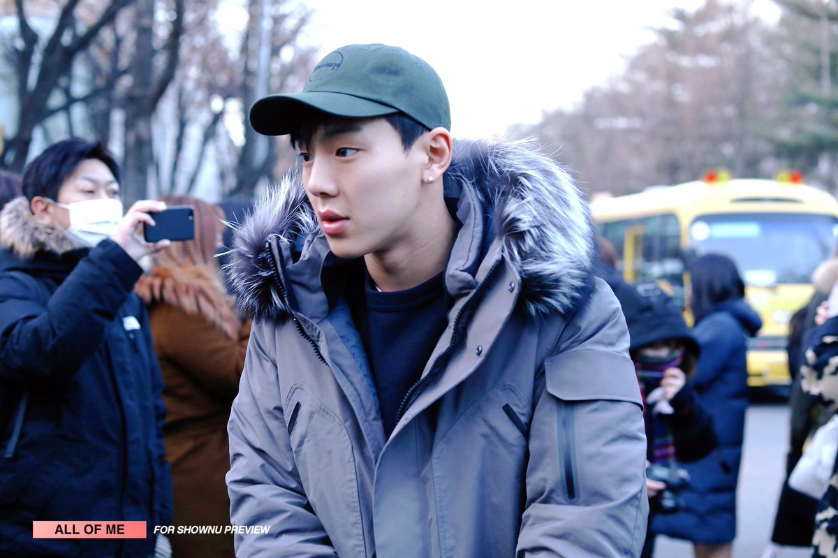 hyunblazes's tweet photo. Good evening, you're back with Ryan!

QUOTE for follow back

Reply below with YOUR PICTURE ATTACH for S/O 

Agency HELP RT must have pinned written in ENGLISH 

Hi Hoo lets start!! https://t.co/xuS5UyS0OC