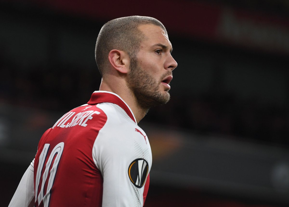 Stuart_PhotoAFC's tweet photo. Can't believe that some people are criticizing Jack Wilshere for going ice skating with his kids, world's gone mad. "Premier League footballer is a great Dad" is probably not the headline that some people want to write. https://t.co/ElvCUufKQg