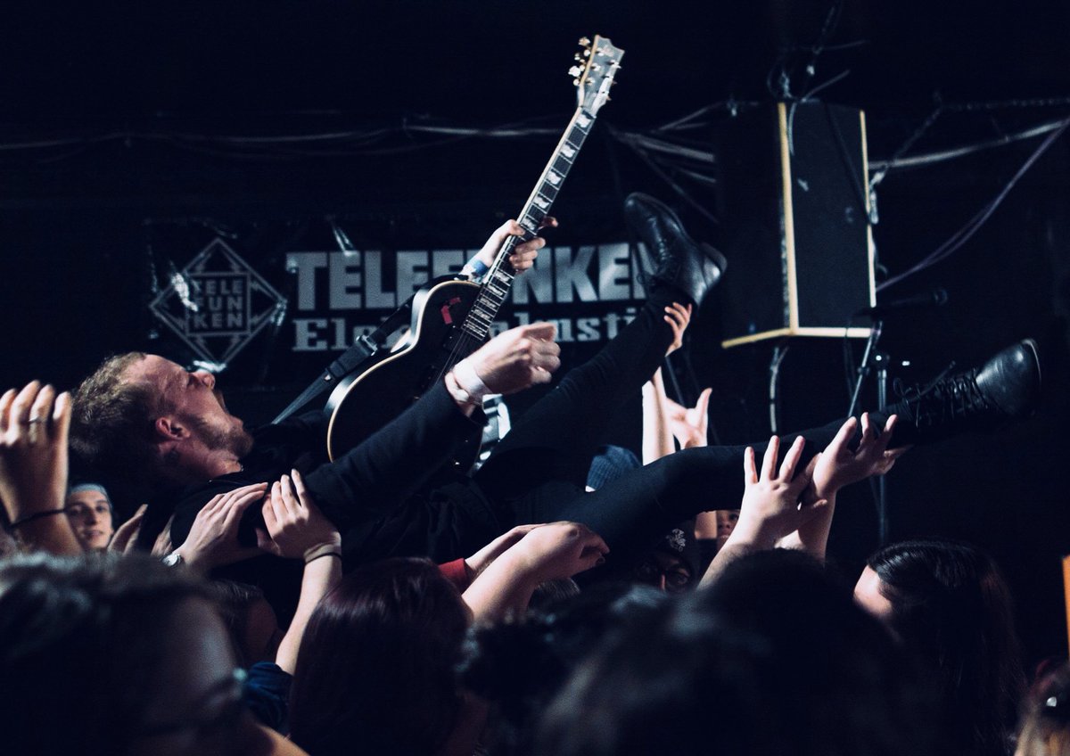 Light It Up (@lightitupct) on Twitter photo #TBT Hartford, CT ๐๐โ๏ธ (Photo: <a href="/emilyjillian/">Emily Jillian ๐ค</a>) #LightItUp #LIU2K17 #altenative #rock #allblack #band #TBT Hartford, CT ๐๐โ๏ธ (Photo: <a href="/emilyjillian/">Emily Jillian ๐ค</a>) #LightItUp #LIU2K17 #altenative #rock #allblack #band