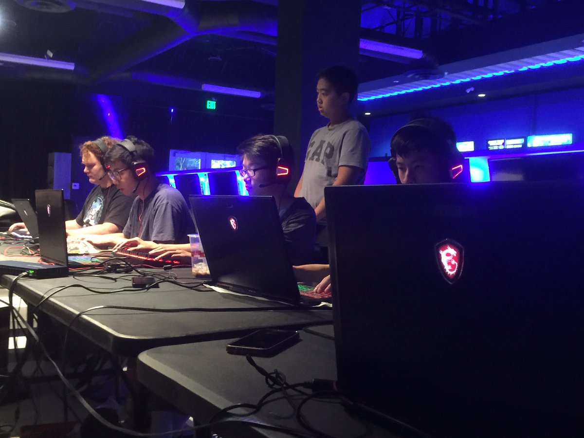 SoCal_esports's tweet photo. On day 2 we want to give a big thanks again to @msiUSA for the laptops 🖥 #STARSGaming #MSIgaming @Youth_Esports @Stars_Socal #Esportfitness #eSportAthletes #eSporthealth #STARSgaming #esports https://t.co/g32EeJk2W0