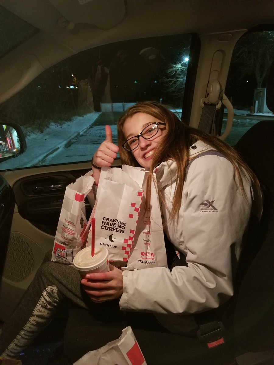 hhsdiving's tweet photo. All of Payton order "kale for life" https://t.co/yqyLGd1P9Q