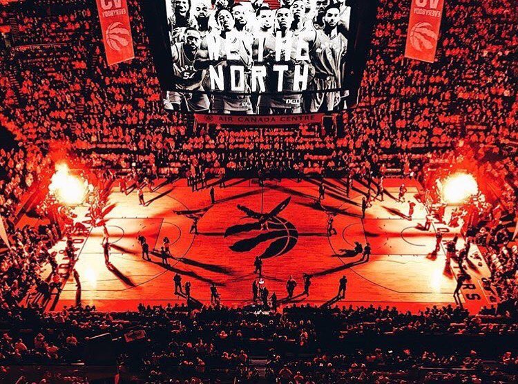 LOYALtoaTEE's tweet photo. 🚨 TICKETS GIVEAWAY! Win tix for Raptors vs Kings on Dec 17
➡️ To enter, RT and follow us & our sponsor @Tixinthe6ix https://t.co/HXw7bUbd9H