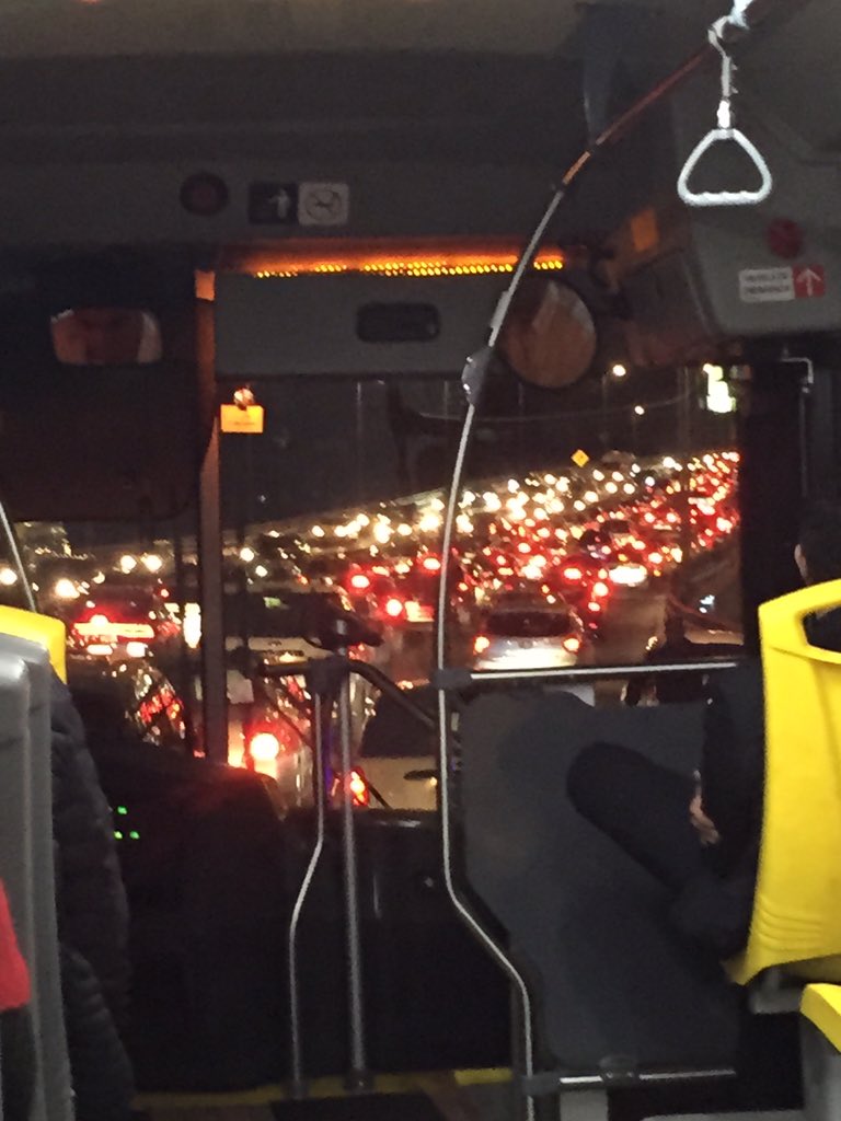 retioDF's tweet photo. Porque esta parado el segundo piso del periférico de sur a norte esta esp… https://t.co/kRRUXZLTMM —@LetyrudaLeticia https://t.co/UAZU6zUZEN