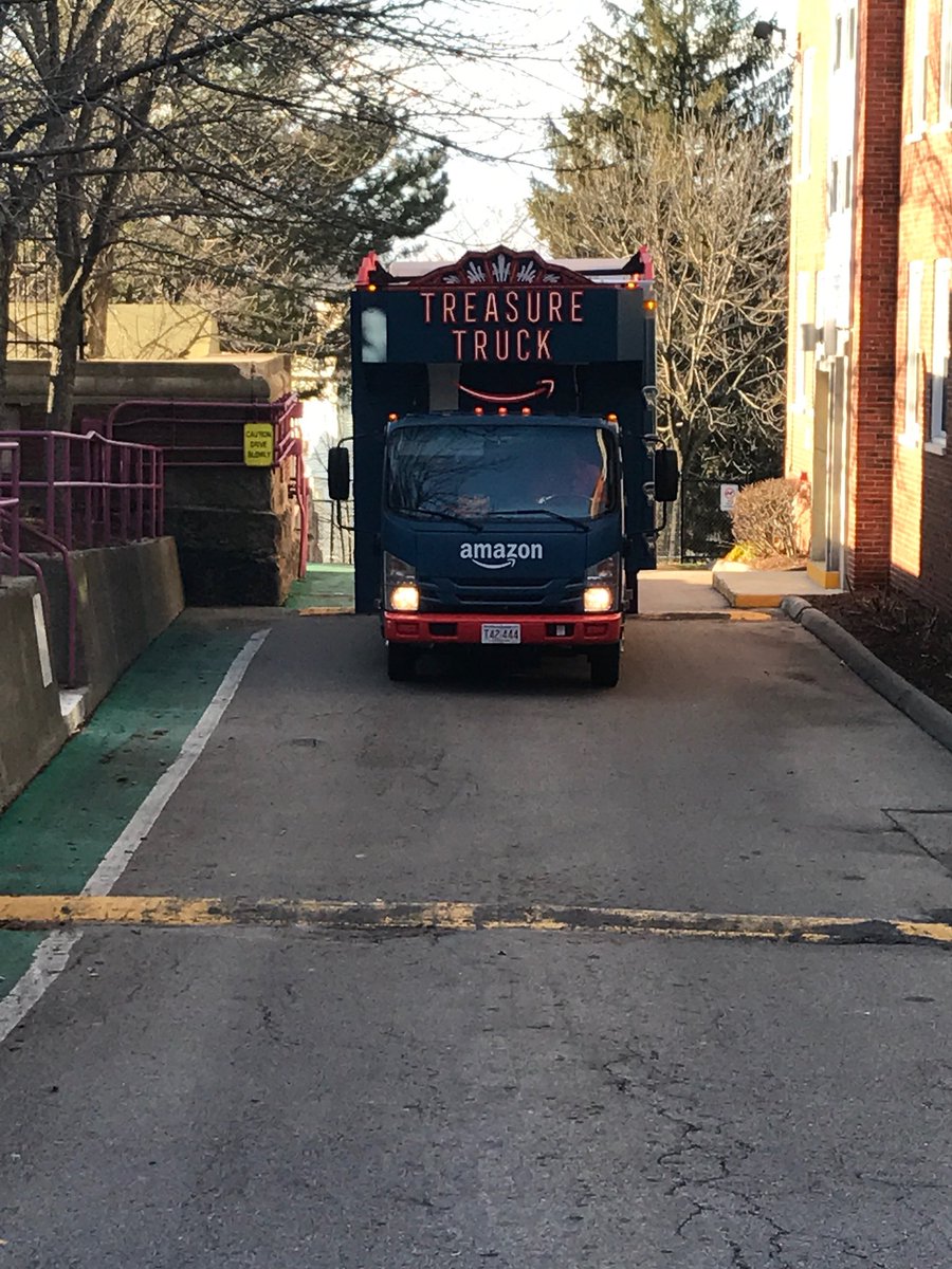 amazonnews's tweet photo. Smiles and high fives all around as the @TreasureTruck arrives with gifts at @St_MarysCenter in #Boston!
#DeliveringSmiles #StMarysCenter https://t.co/DUAiSc69Oi
