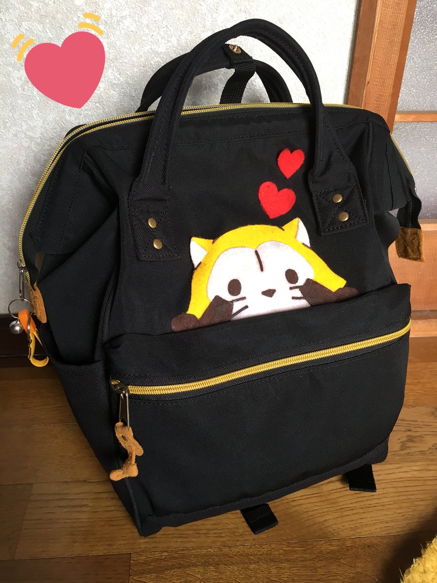 Rascal_2140's tweet image. 手作りラスカルグッツのご紹介〜🤪
じゃじゃーん👐
ラスカルのリュックサック〜(ㅅ˙³˙)💕
ってゆーても黒のリュックにフェルトで作ったラスカルを貼っつけただけw
手作り感満載🤣
もう作って1年くらいかな？
毎日愛用してます💓
ポケットからコソっと周りを見渡してる仕様😍