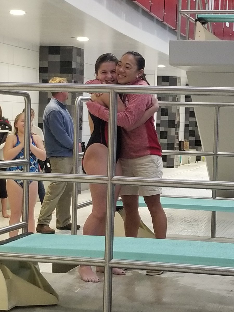 hhsdiving's tweet photo. Olivia got first in diving! https://t.co/laV5tfxThL