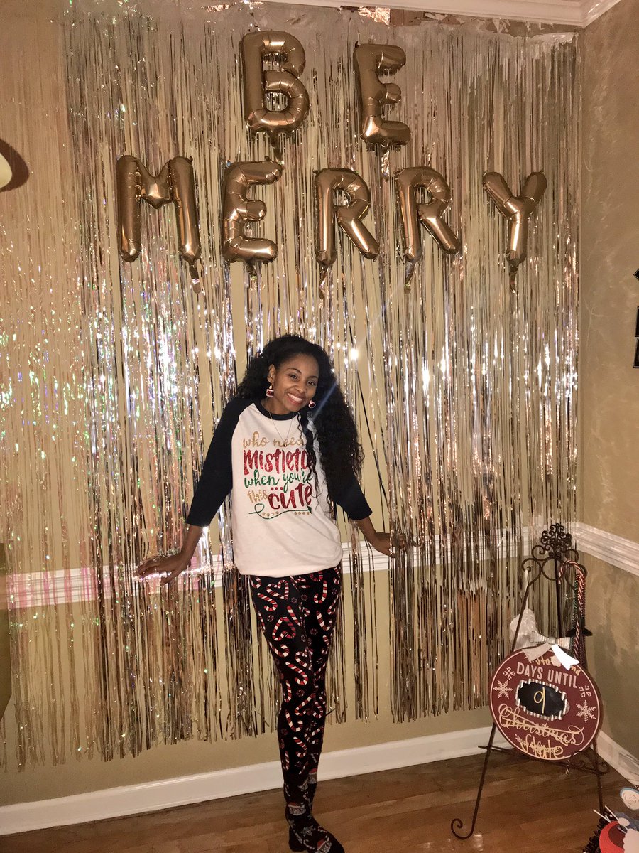 SpannCynthia22's tweet photo. Creating Memories!! Our Last Ride♥️ #Seniors #HerDaddyWasSanta #CheerParty https://t.co/gf2oVS5HdB