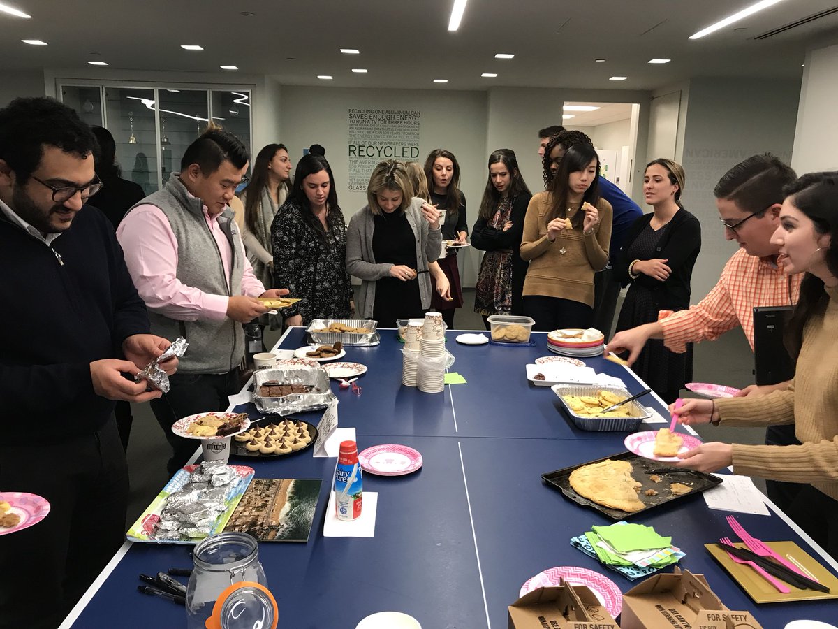 mfrosselot's tweet photo. Well, also, I get a pass since I won the dessert/cookies competition 💪🏿💪🏿 #thethingsIwinat 😂😂 #dessertcompetition #ChileanManjarCake https://t.co/SMBz4gQmiO