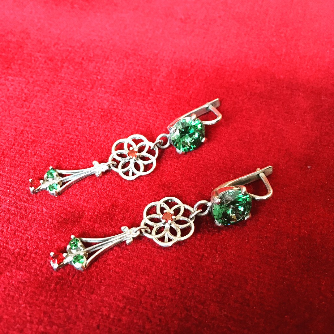 Sausruqo's tweet photo. #Circassian #Garments
#CircassianGarment
#CircassianGarments
#CircassianItem
#CircassianItems https://t.co/6Q7h2XVBQc