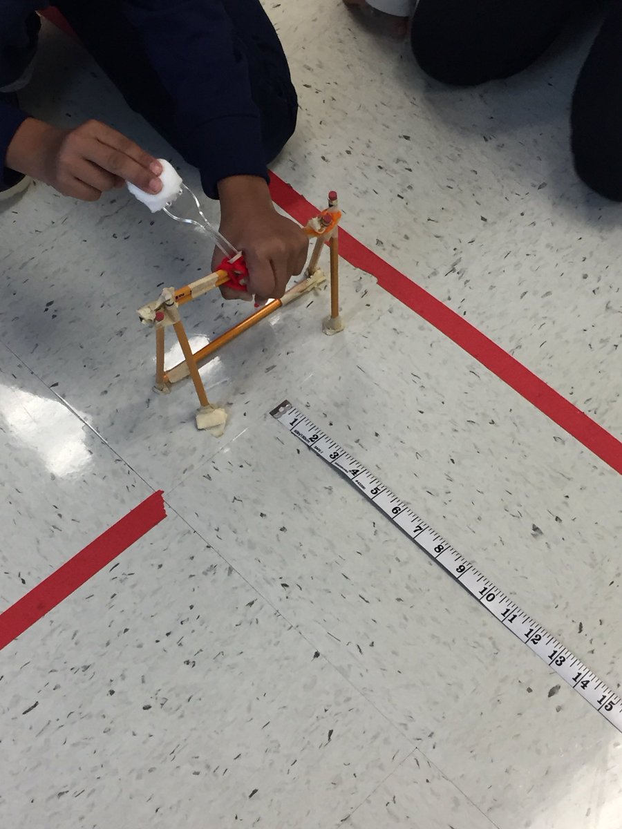 camey_stem's tweet photo. 4th grade engineers learning about kinetic and potential energy testing snowball catapults. @Camey_ES #CameyPride #STEM https://t.co/FtncBNte7c