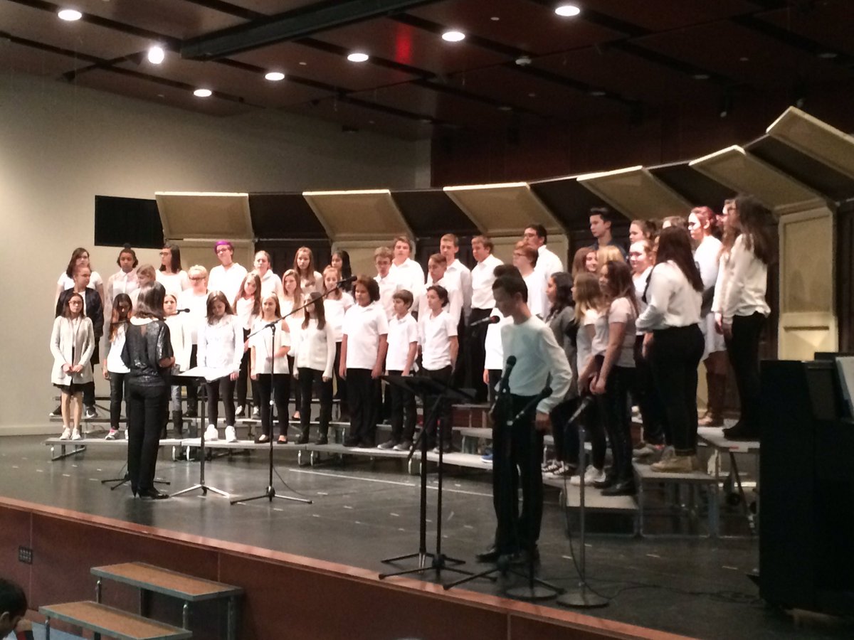 imsandmnc's tweet photo. Great night of wonderful music! Great job Mrs. Larson and the 6th, 7th, and 8th grade choirs! https://t.co/l47U15psYj