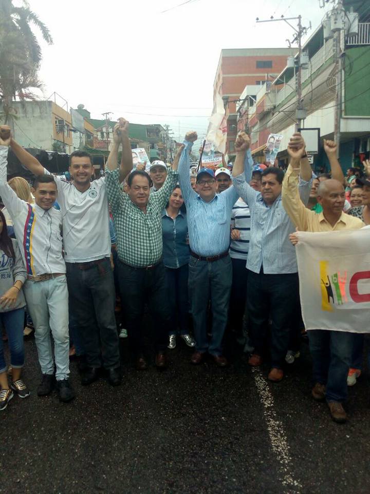 HF_Ven's tweet photo. Cierre de campaña en el Municipio Alberto Adriani (El Vigía) con @lisandrosegura #JuventudYProgreso https://t.co/9CAC9igNzk