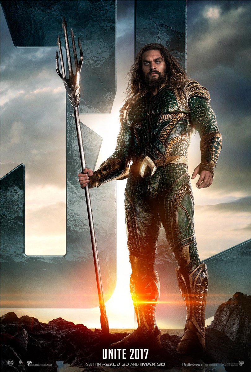 wboxoffice's tweet photo. #JusticeLeague received mixed reviews from critics and audiences. Critics praised the action sequences and performances of Gadot and Miller while criticized the thin plot, CGI and the underdeveloped villain. #wbotwit #Batman #WonderWoman #TheFlash #Aquaman #Superman https://t.co/nz997mJOdu