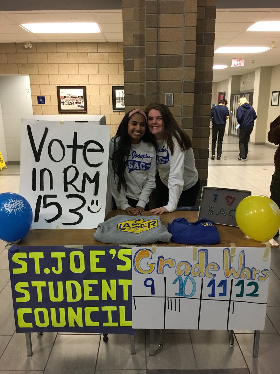 Your PM &amp; DPM reppin the SAC booth at our grade 8 night!!