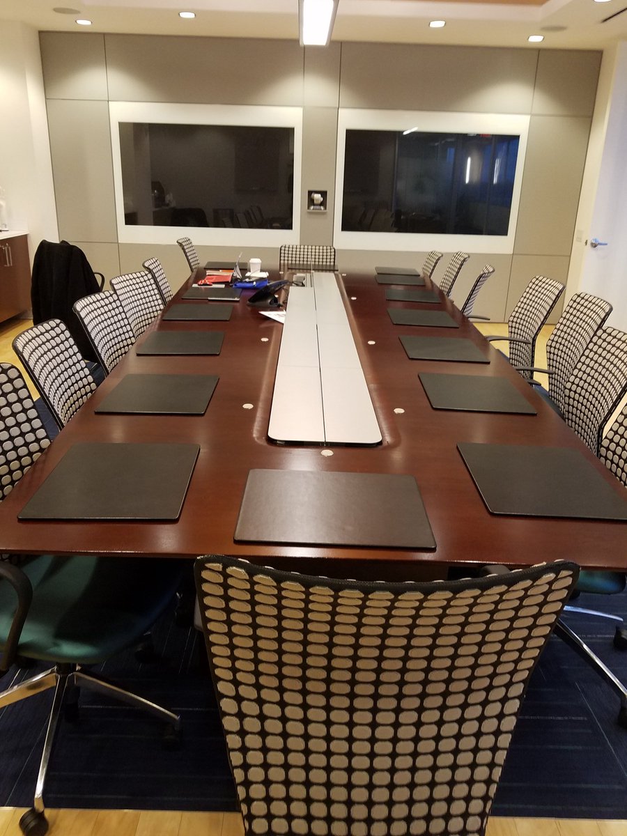 10xocean1's tweet photo. #negotiations Awaiting the team #shipping #Procurement #logistics Ready for #oceanfreight #JusteBidit #eSOFS @PeterTirschwell https://t.co/XfBiiAeTwr
