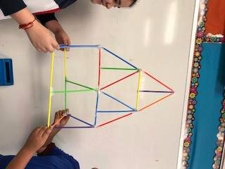APerera8's tweet photo. #jacksonelementary #desteamber #scienceisfun #architectsinthemaking @AJacksonElem @pedrorgar @mjherrera705 @csaldivar76 @sylviaibarra5 https://t.co/riw59otk1o