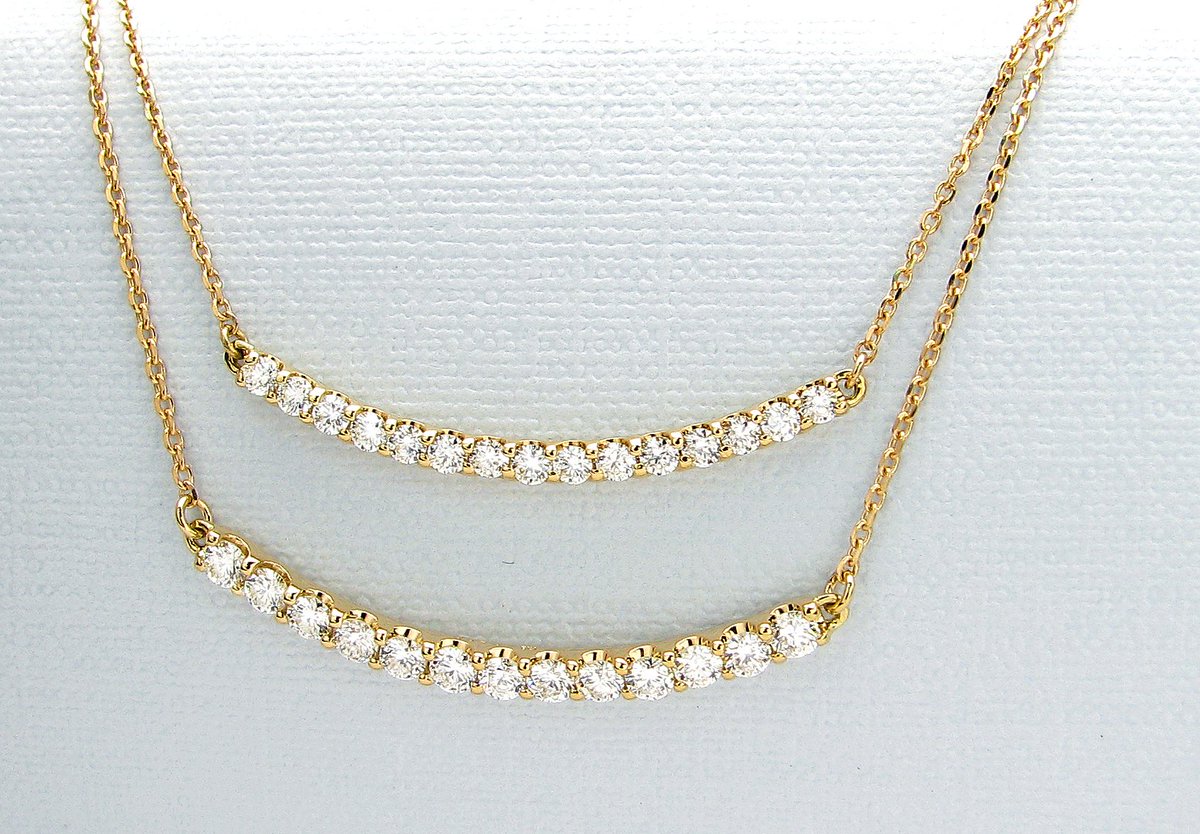 Lehaim 心斎橋店 京都店 A Twitter 人気のダイヤモンドネックレスです 上 0 3ct 59 000円 下 0 5ct 80 000円 税込 コーディネートしていただきやすいデザインです 今年１年頑張った自分へのご褒美にいかがでしょうか 自分へのご褒美 ダイヤネックレス