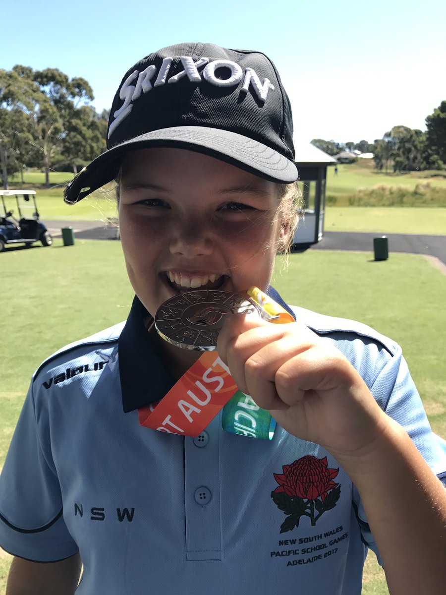 DrGeoffCurrie's tweet image. @WWCountryClub junior wins silver medal in NSW u12 golf team  @PSGSSA @DailyAdvertiser. thanks to wwcc members for helping get her there!