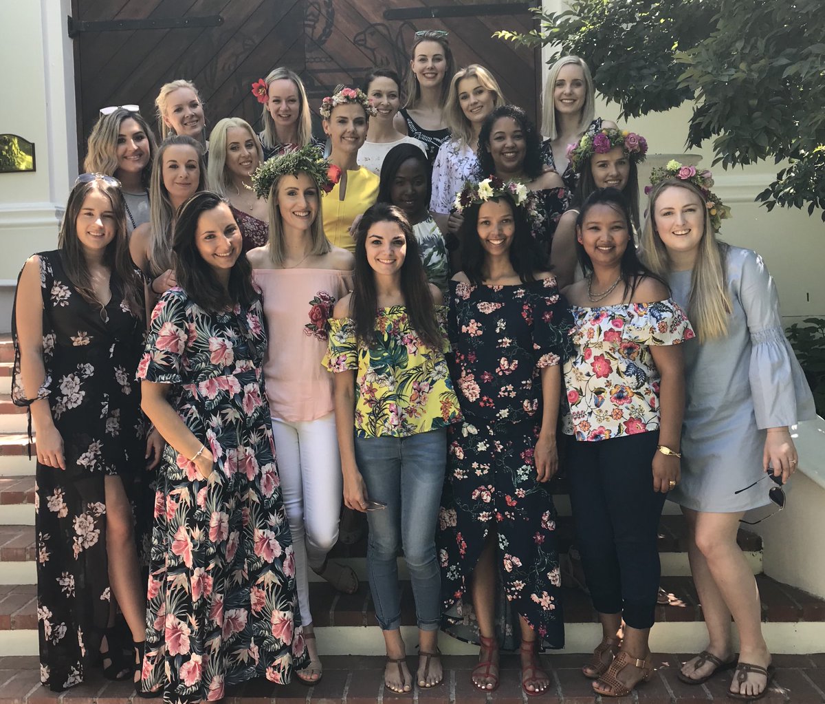 Thank you @LanzeracWines for hosting the <a href="/Blitzboks/">Springbok Sevens</a> wives and girlfriends for an amazing morning.