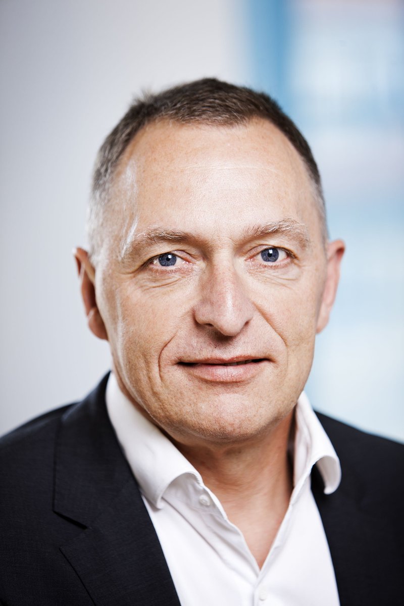 Region Sjælland (@regionsjaelland) on Twitter photo Velkommen til <a href="/Leifpanduro/">Leif Panduro Jensen </a>, der bliver ny koncerndirektør i <a href="/regionsjaelland/">Region Sjælland</a> fra 1. marts #sundpol
Læs mere her: regionsjaelland.dk/nyheder/Sider/… Velkommen til <a href="/Leifpanduro/">Leif Panduro Jensen </a>, der bliver ny koncerndirektør i <a href="/regionsjaelland/">Region Sjælland</a> fra 1. marts #sundpol
Læs mere her: regionsjaelland.dk/nyheder/Sider/…