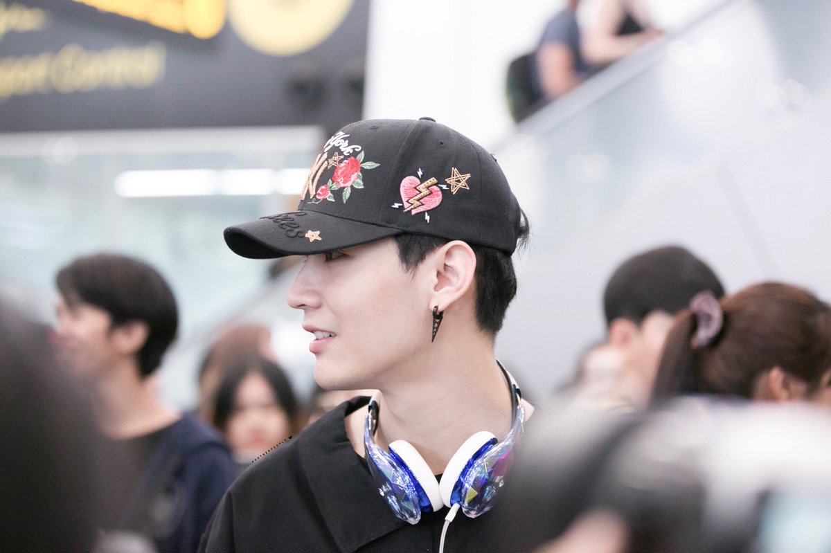 unlimited_0909's tweet image. [17.12.08] มุมข้าง = อยู่ข้างๆ ใช่ไหม ✌🏻
@KiimMon 
#ขุณขิมมอญ