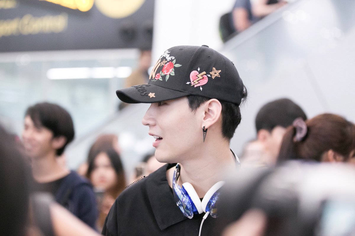 unlimited_0909's tweet image. [17.12.08] มุมข้าง = อยู่ข้างๆ ใช่ไหม ✌🏻
@KiimMon 
#ขุณขิมมอญ