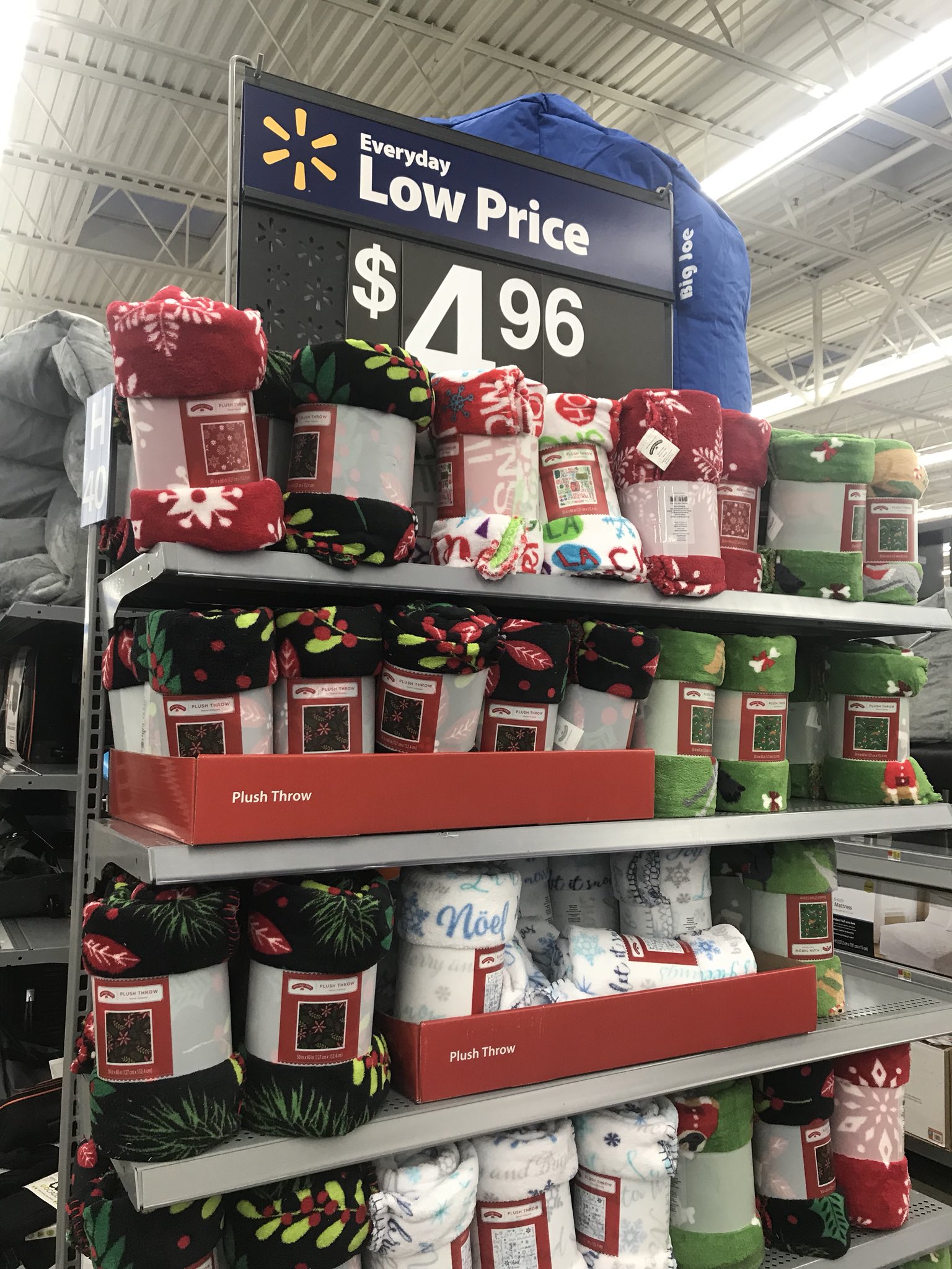 Lei On Twitter I Encourage Everyone To Go Grab Them A 5 Christmas Blanket At Walmart Lei On Twitter I Encourage Everyone To Go Grab Them A 5 Christmas Blanket At Walmart