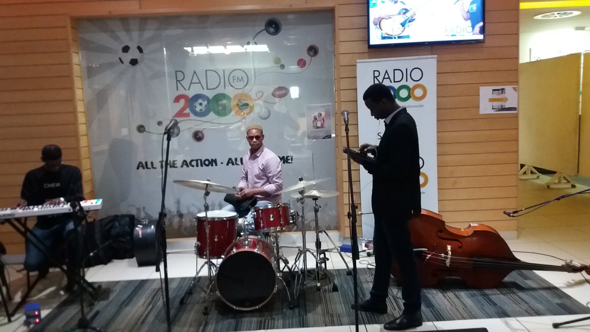 The band <a href="/sizwemashinini/">Sizwe Mashinini</a> @lungile_lk_kunene @sambass2 is getting ready for the <a href="/syntuli/">SY NTULI 🇿🇦</a> unplugged session on @Radio2000ZA #PlanetHaaibo. Come and be blessed with new music from my new album #IBUYA.