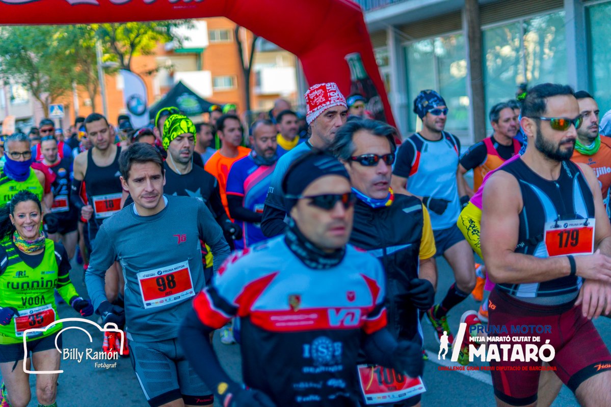 Por fin las tenemos!!! 🙏🙏🙏
Busca tu foto y descárgatela gratis en <a href="/mitjamataro/">MITJA DE MATARÓ</a> 
Ambiente, salida, recorrido y llegadas
📷👉running.es/club-running/f…
