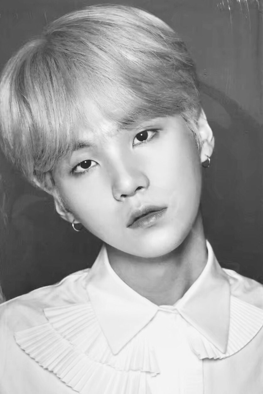 BTS WINGS THE FINALプレミアムフォト SUGA ユンギ　新品 BTS WINGS THE FINALプレミアムフォト SUGA