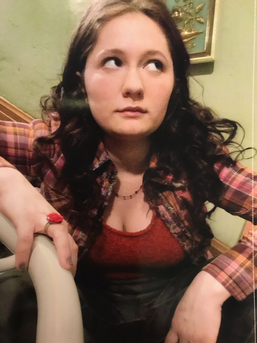 Emma Kenney 🌹 tweet media