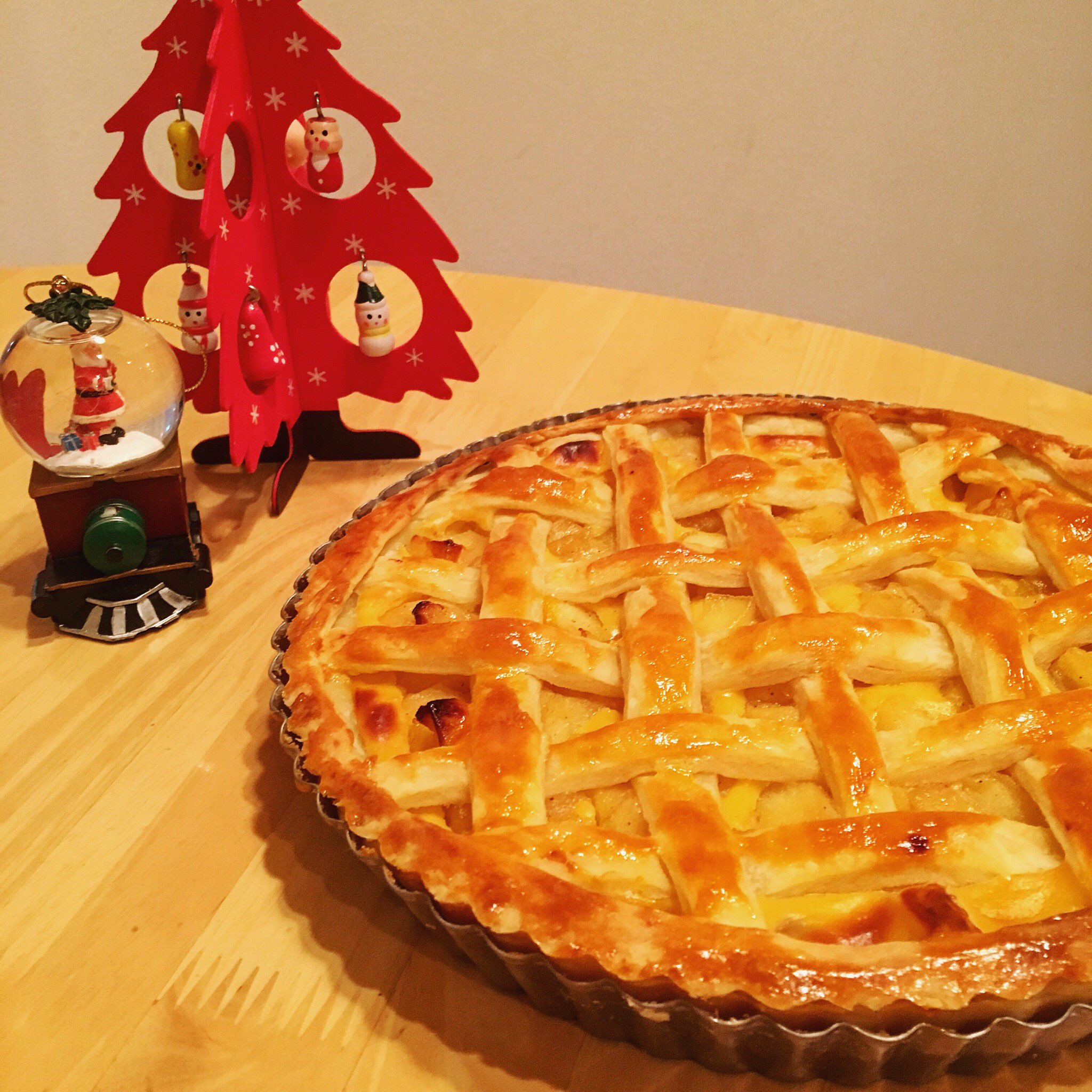 ぽたかふぇ V Twitter クリスマスにキッシュやパイはいかがですか 当店のキッシュはパイ生地を使ったサクサク仕様 単品だけでなくご予約でホールでのお持ち帰りも ケーキがわりにアップルパイもオススメです リクエストにもお答えできますのでお問い合わせ ぽたかふぇ V Twitter クリスマスにキッシュやパイはいかがですか 当店のキッシュはパイ生地を使ったサクサク仕様 単品だけでなくご予約でホールでのお持ち帰りも ケーキがわりにアップルパイもオススメです リクエストにもお答えできますのでお問い合わせ