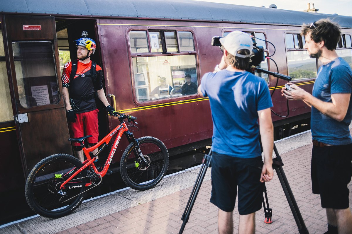 Marti_B_'s tweet photo. Working with World class athletes like Neymar Jr or Danny MacAskill and bringing amazing sports stories to life? Become part of the global team! Please share with experts or apply! #jobs #digisport #sportsbiz 
https://t.co/qPQ02jOJSK https://t.co/pQbWRFB9by