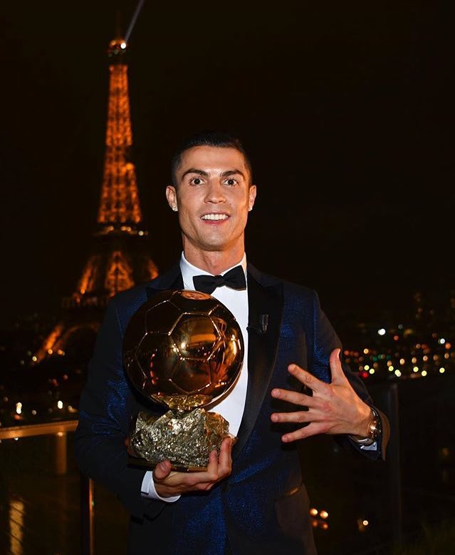 MTVBaseWest's tweet image. #BaseLines || All my guys call me @Cristiano 😏😏

As seen on @Cristiano&apos;s IG