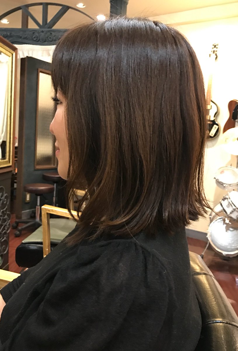 サンキュー39前田 人生を応援する美容師 くせ毛を生かした前下がりロブ くせ毛に対応したカットが 持ちがよく扱いやすいライフスタイルを送れます 切りっぱなしで外ハネ感が出るのが またかわいいですね 長持ちカット 美容室ジプシー 可愛く サンキュー39前田 人生を応援する美容師 くせ毛を生かした前下がりロブ くせ毛に対応したカットが 持ちがよく扱いやすいライフスタイルを送れます 切りっぱなしで外ハネ感が出るのが またかわいいですね 長持ちカット 美容室ジプシー 可愛く