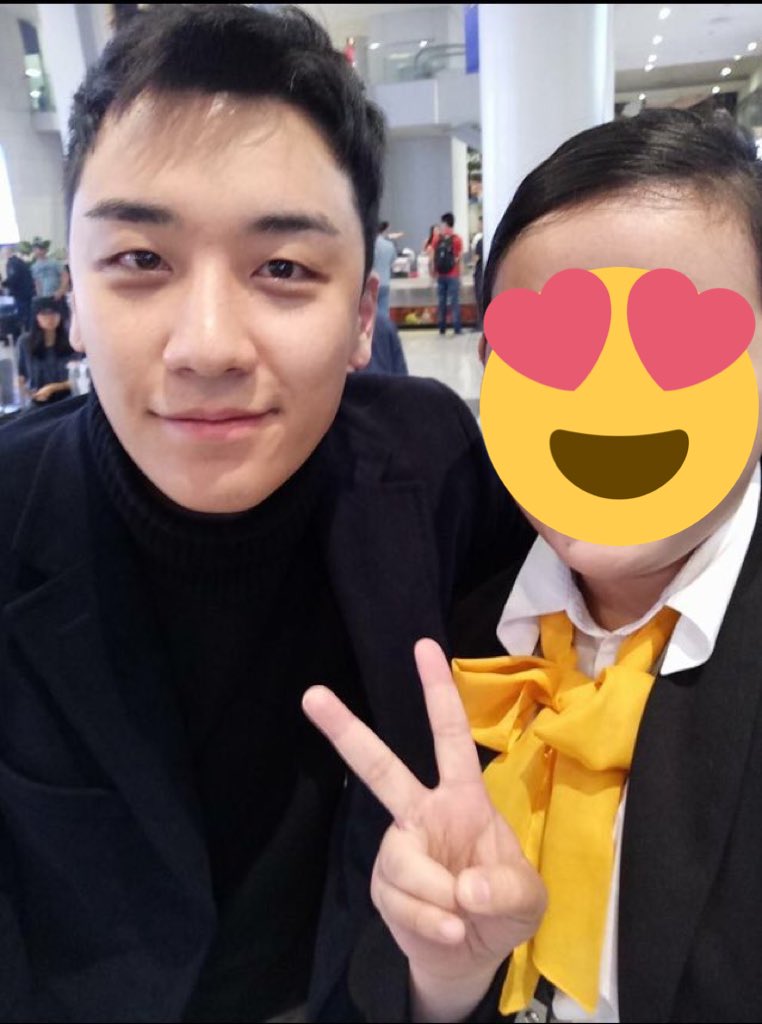 pandariko's tweet photo. Omg Ninja Baby!! #Seungri in Philippines now ❤️🐼🛬🇵🇭credit: Garlen Mary Fronteras https://t.co/ubN2vuVdho