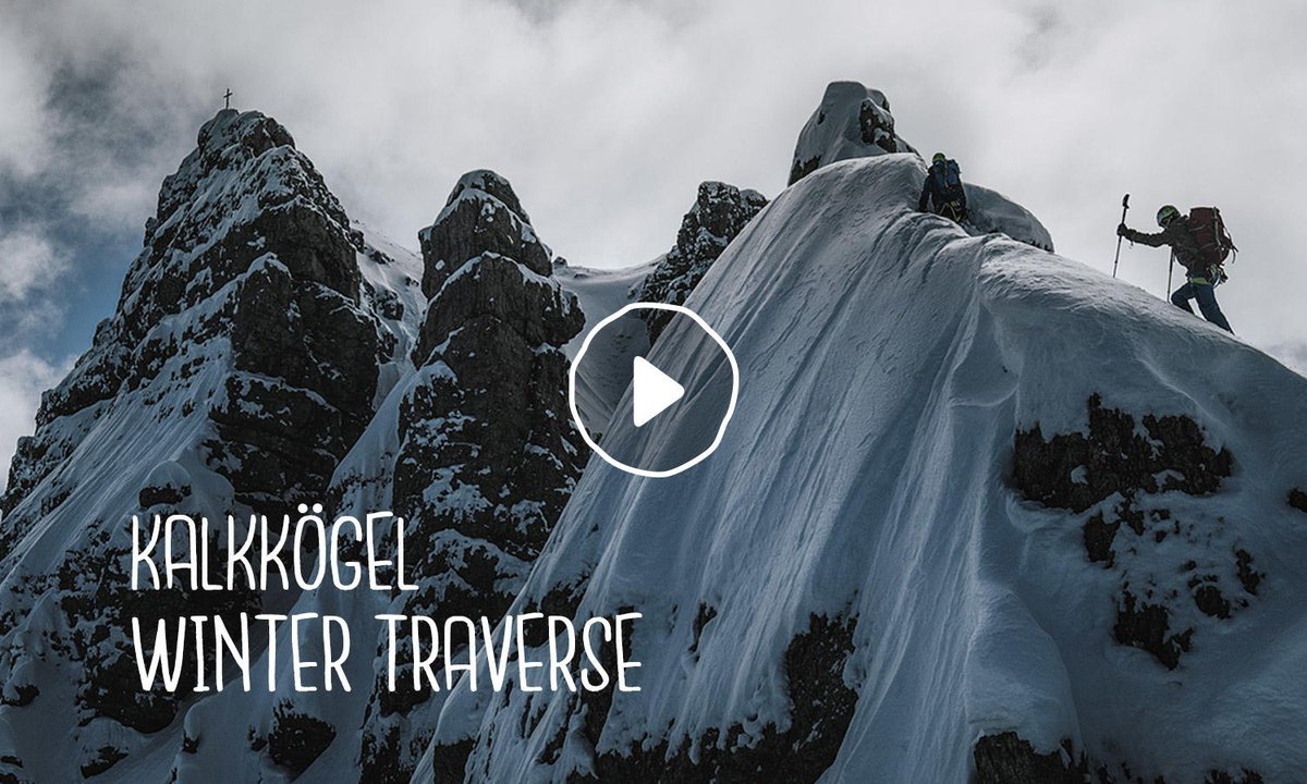 VAUDE_sport's tweet photo. Schroffe Türme, schmale Grate und brüchiger Fels. Christoph Schranz und Markus Emprechtinger wagen sich an ein selten durchgeführtes Projekt - die mehrtägige Überschreitung der Kalkkögel im #Winter… https://t.co/XJZ2EsM7iz
#thespiritofmountainsports #kalkkögel #mountaineering https://t.co/PnvtgKDjVX