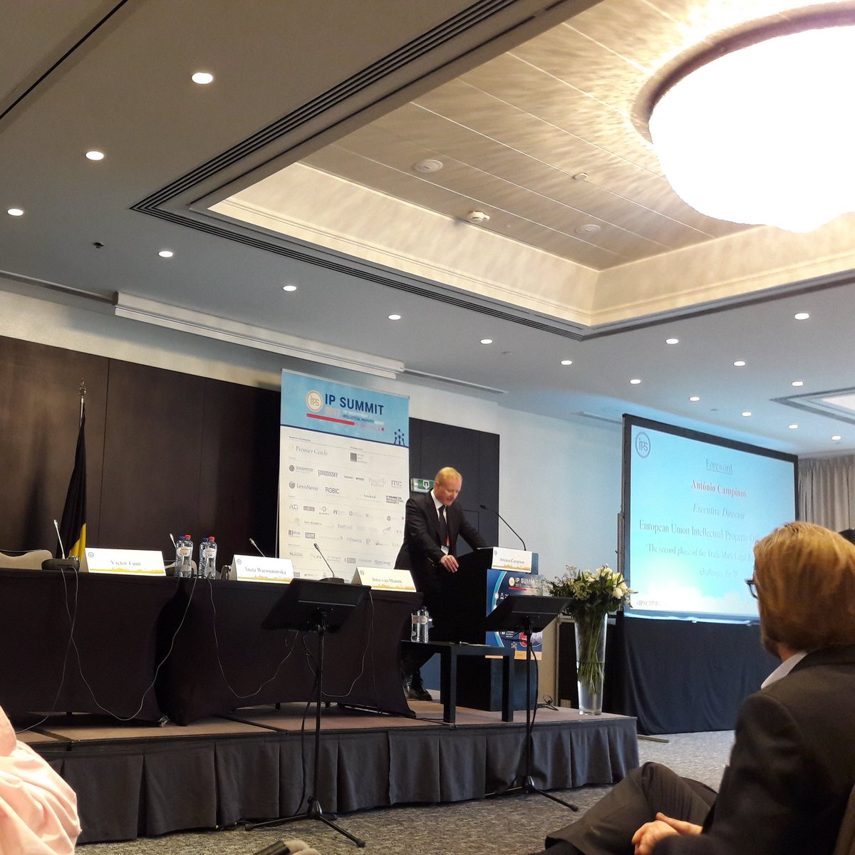 cdethaye's tweet photo. Waking up with coffee and wise words from António Campinos at day 2 of the #IPSUMMIT2017 https://t.co/7JTHRIEx8k